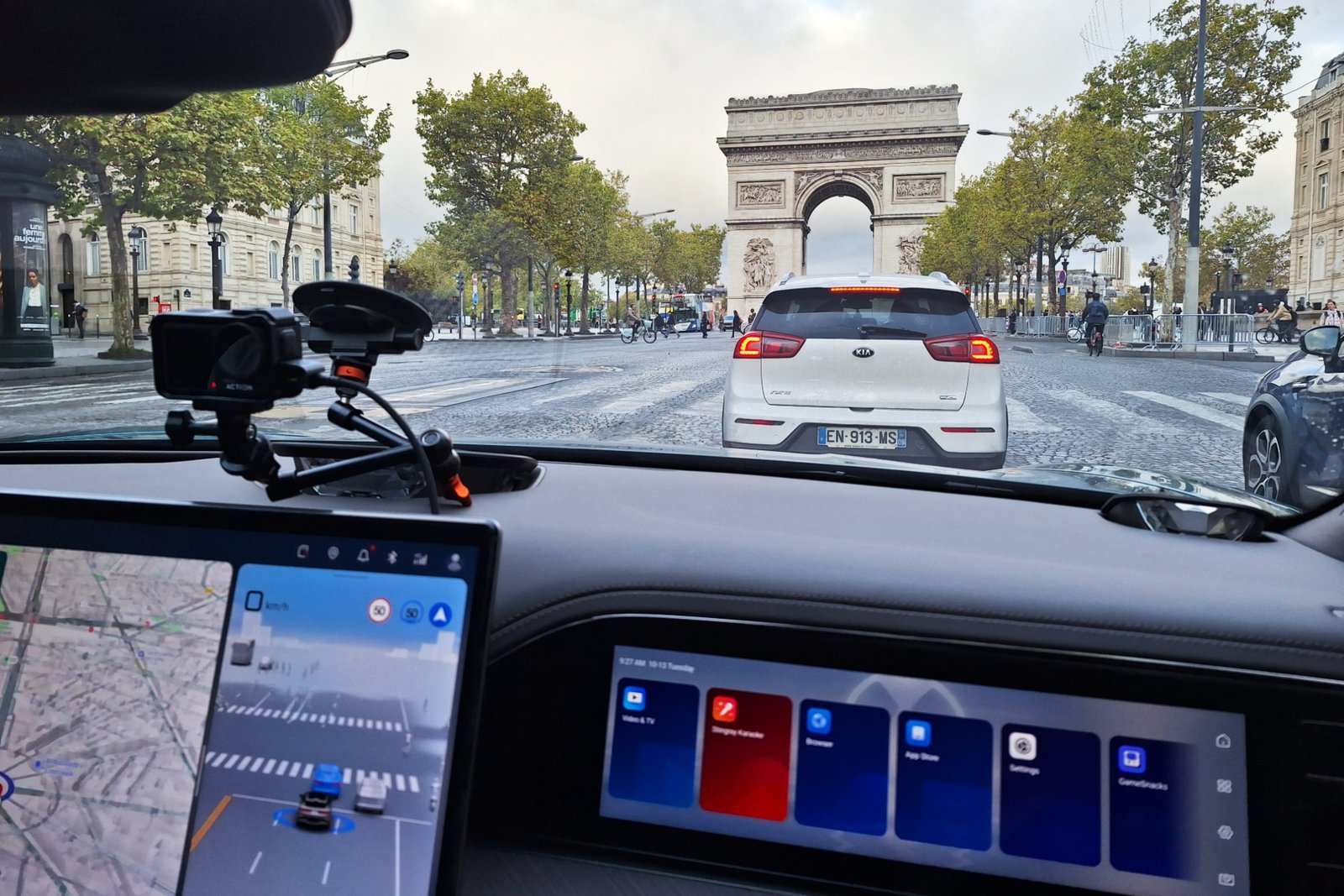 I travelled down the Champs-Élysées and around the Arc de Triomphe in a self-driving car – Automotive Blog